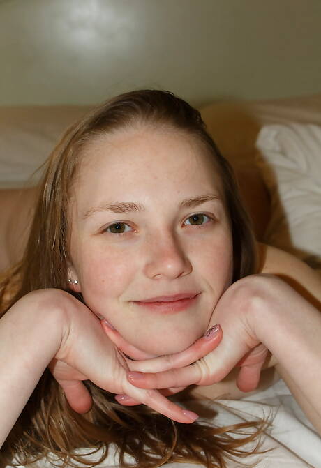 Zishy are excited to present you with a photo gallery showcasing Lida Nowak demonstrating nice body